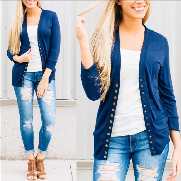 ✨LAST ONE✨Royal blue snap 3/4 sleeves cardigan - Picture 3 of 4